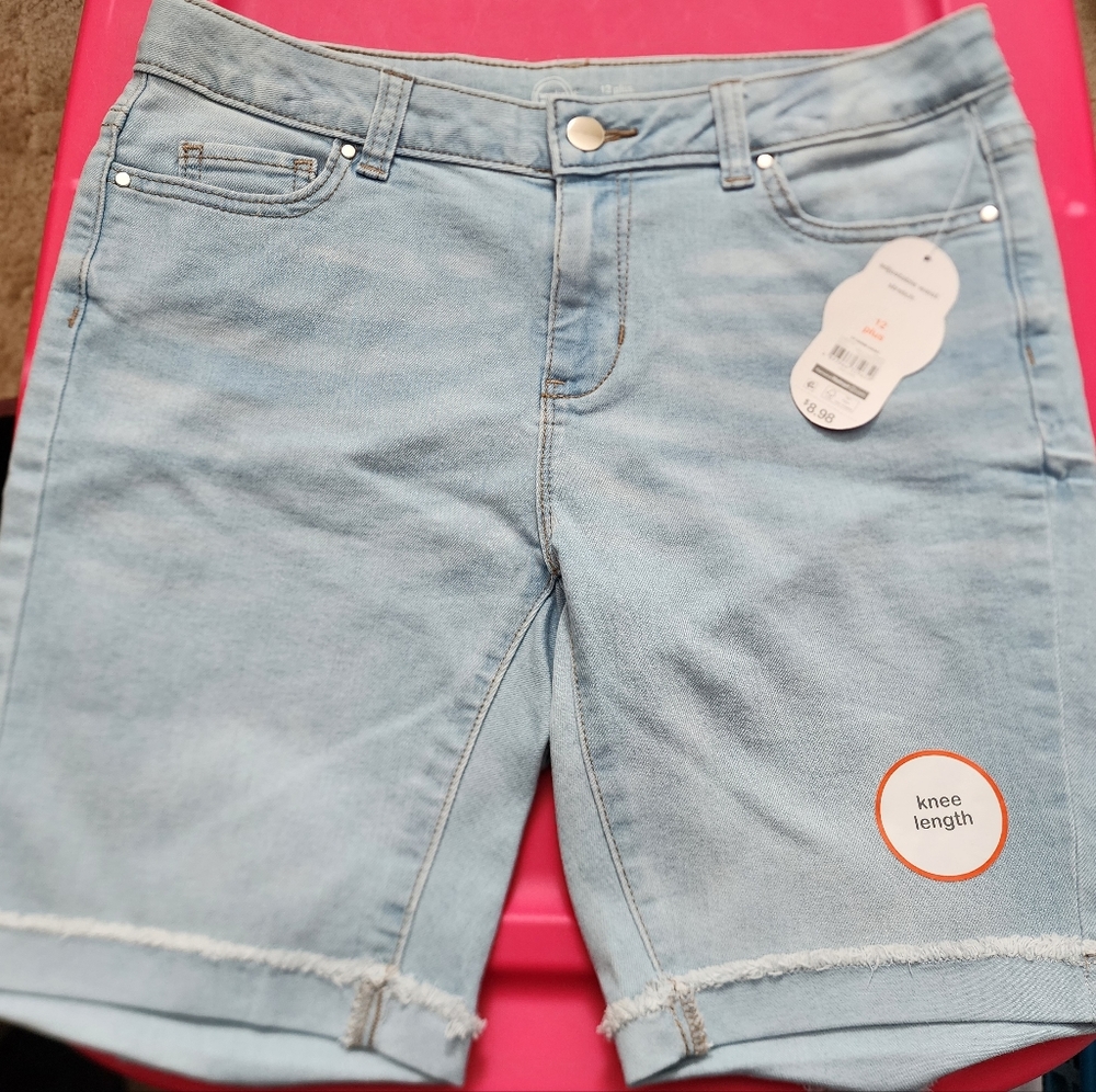 NWT Girls Wonder Nation Denim Shorts